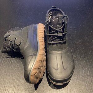 Women's Bogs Boots, Size 9, Black